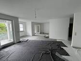 Wohn-/Essbereich - *** ZENTRAL zwischen CITY und S-­BAHN ­ und NEU RENOVIERT ***