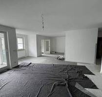 *** ZENTRAL zwischen CITY und S-­BAHN ­ und NEU RENOVIERT *** - Kirchheim unter Teck