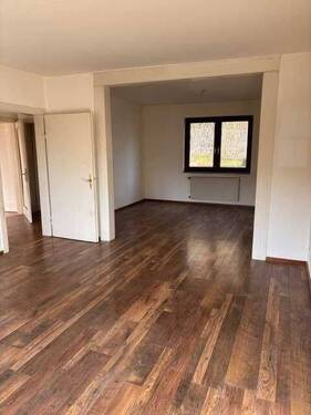 Wohnen - 5 Zimmer Einfamilienhaus zum Kaufen in Bad Endbach