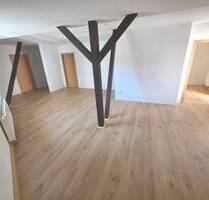 2-Zimmer-Wohnung ## Zentrum ## Balkon ## Stellplatz - Jena