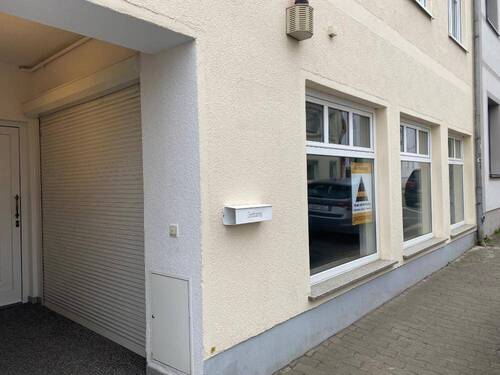 eigener Eingang - Büro in Borna zur Miete