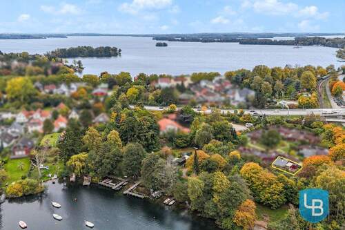 Zwischen den Seen gelegen - 