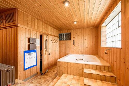 Whirlpool und Sauna - 
