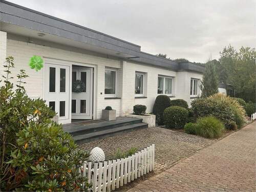 Bild 1 - Bungalow am Hamscheberg - 329.000,00&nbsp;EUR Kaufpreis, ca.&nbsp; 124,00&nbsp;m&sup2;&nbsp;Wohnfl&auml;che