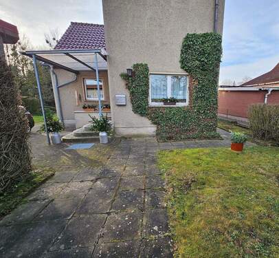 Aus dem Garten kommend.jpg - 