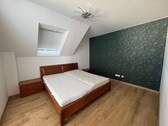 Schlafzimmer 1 - 
