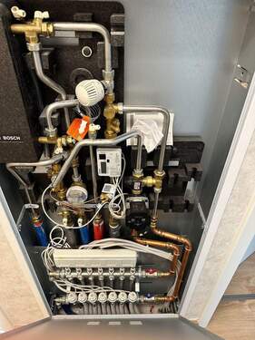 Steuerung Fußbodenheizung Wohnung.jpeg - 