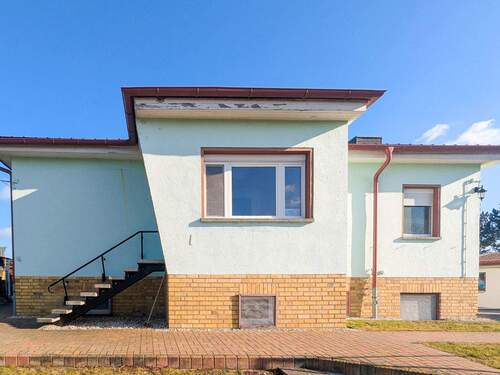 Rückansicht - Einfamilienhaus mit 227,00 m² in Jesewitz zum Kaufen