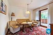 Wohnbereich mit Zugang zur Loggia - 