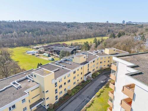 Drohnenaufnahme - ++ Gehobenes 1,5-Zimmer-Penthouse mit Traumausblick ins Grüne ++