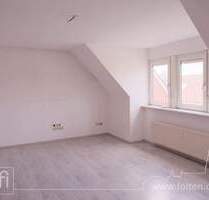 Großzügige Dachgeschosswohnung in Leer-Loga