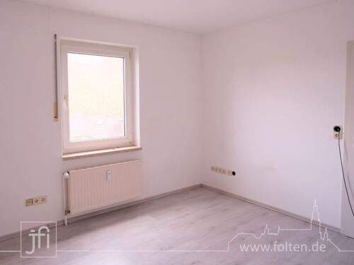 zweites Zimmer in Richtung Norden - Etagenwohnung mit 73,00 m&sup2; in Leer zur Miete