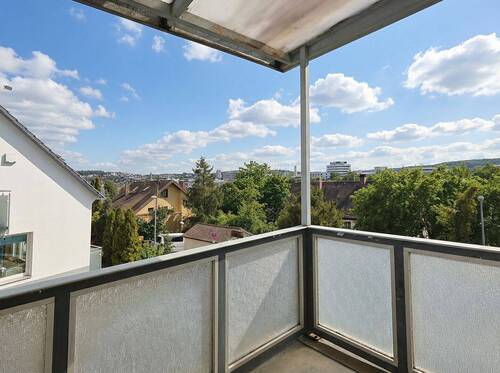 Unverbaute Aussicht vom Balkon - 