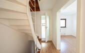 21 DA_PRW24_OG1_Treppenhaus_Flur_01-9839 - 