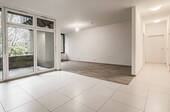 Titelbild - Exklusiv Wohnen in der City: 4,5 Zimmer mit Balkon - Aufzug - Tiefgarage