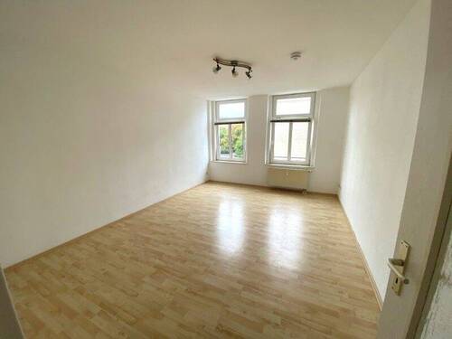 Wohn- und Schlafzimmer - 