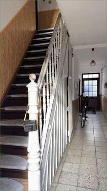 Eingangsbereich EG - 8 Zimmer Reihenmittelhaus zum Kaufen in Aschersleben