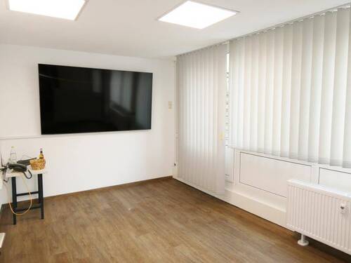 Raum 1 - N-City: Büro-Praxisfläche mit ca. 182 m² - 8 - 9 Räume - 1.OG mit Dachterrasse