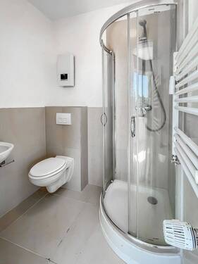 Badezimmer mit Dusche - Etagenwohnung mit 44,30 m² in Dortmund zur Miete
