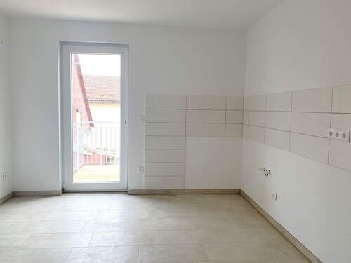  Küche - Musterhaus - 5 Zimmer Mehrfamilienhaus, Wohnhaus zur Miete in Zschepplin