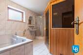 Vollbad mit integrierter Sauna - 