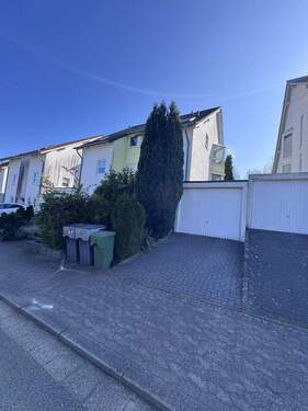 Hof / Garage - Mehrfamilienhaus, Wohnhaus mit 251,30 m² in Saarbrücken / Bübingen zum Kaufen