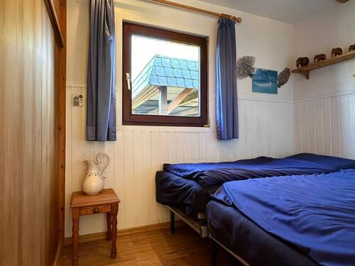 Schlafzimmer mit Einbauschrank - 
