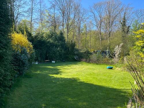 Schöne Lage am Waldrand - 