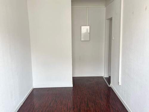 Vorzimmer Büro 4 Ans. 2.jpeg - 