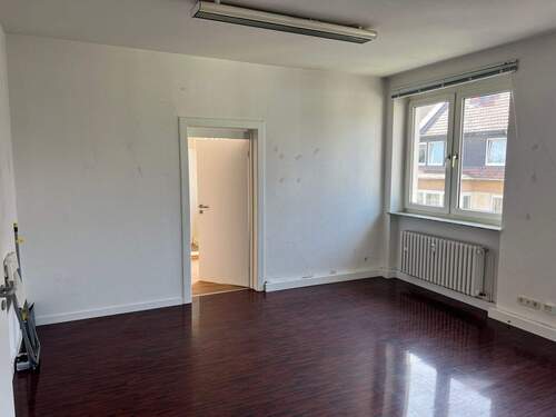 Büro 1 Ans. 2.jpeg - 