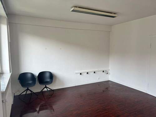 Büro 1 Ans. 3.jpeg - 