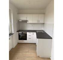 Helle 2 -Zimmer + 2 halbe Zimmer mit Balkon in Uni-Nähe - Lübeck St. Jürgen