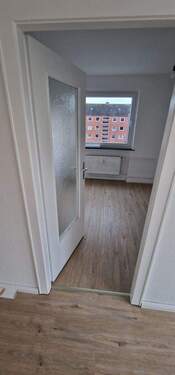 Zimmer - Etagenwohnung mit 65,00 m&sup2; in Lübeck zur Miete