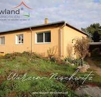 Raum- & Gartenwunder - Bungalow mit Einliegerwohnung in Nischwitz nähe Wurzen!