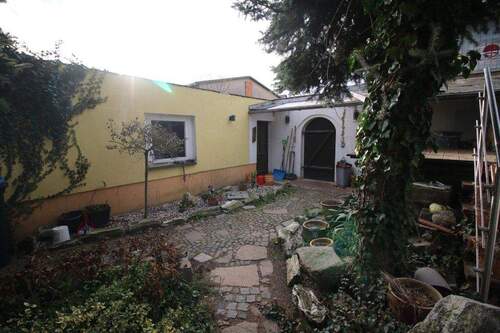 Grundstücksansicht - 8 Zimmer Bungalow in Nischwitz