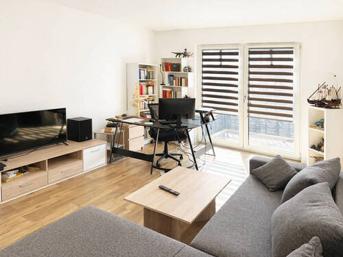 Wohnzimmer - 2 Zimmer Etagenwohnung zur Miete in Hamburg