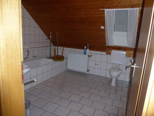 Badezimmer OG.JPG - 