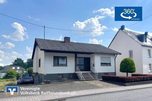 Immobilien-Angebot in Dreis - Ein Haus, viel Raum - Ideal für jede Lebensphase