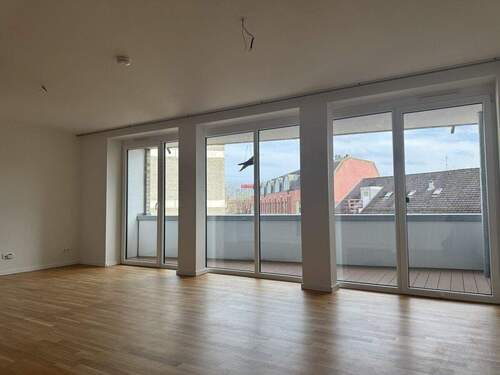 Wohnzimmer - Etagenwohnung mit 62,00 m&sup2; in Kiel / Altstadt zum Kaufen