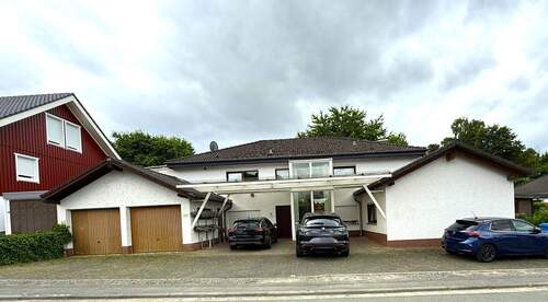 Hausansicht - Einfamilienhaus mit Einliegerwohnung in bester Lage