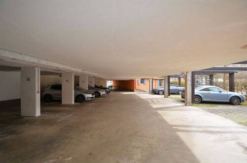 Parkplatzanlage - 