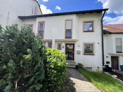 Bild 1 - Geräumiges Reihenmittelhaus mit Garage & Garten - kurzfristig beziehbar!