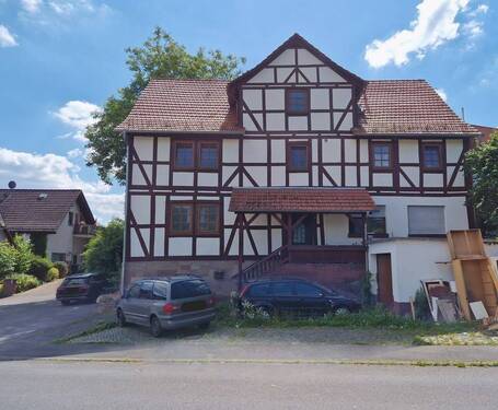Frontansicht - 8 Zimmer Mehrfamilienhaus, Wohnhaus zum Kaufen in Bad Sooden-Allendorf / Oberrieden