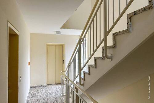 Treppenhaus - 3 Zimmer Etagenwohnung in Buxtehude