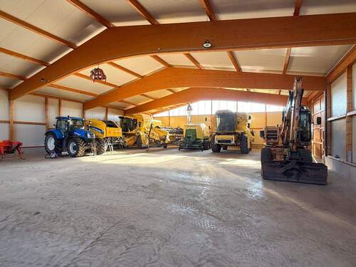 Innenansicht - Halle in Seester