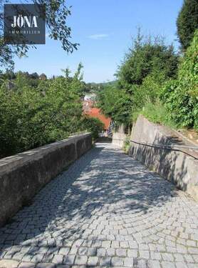 Zufahrt zum Grundstück - 