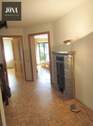 Flur mit Kaminoffen - 