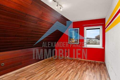 Zimmer 2 Dachgeschoss - 