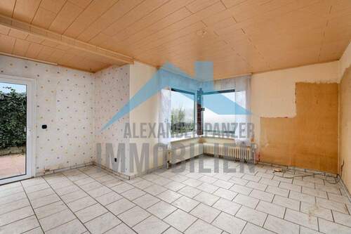 Wohn- & Esszimmer Erdgeschoss - 6 Zimmer Einfamilienhaus zum Kaufen in Edermünde / Grifte