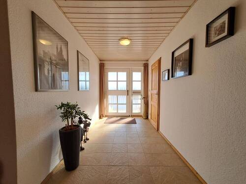 Flur - Bungalow mit 200,00 m² in Selbitz zum Kaufen